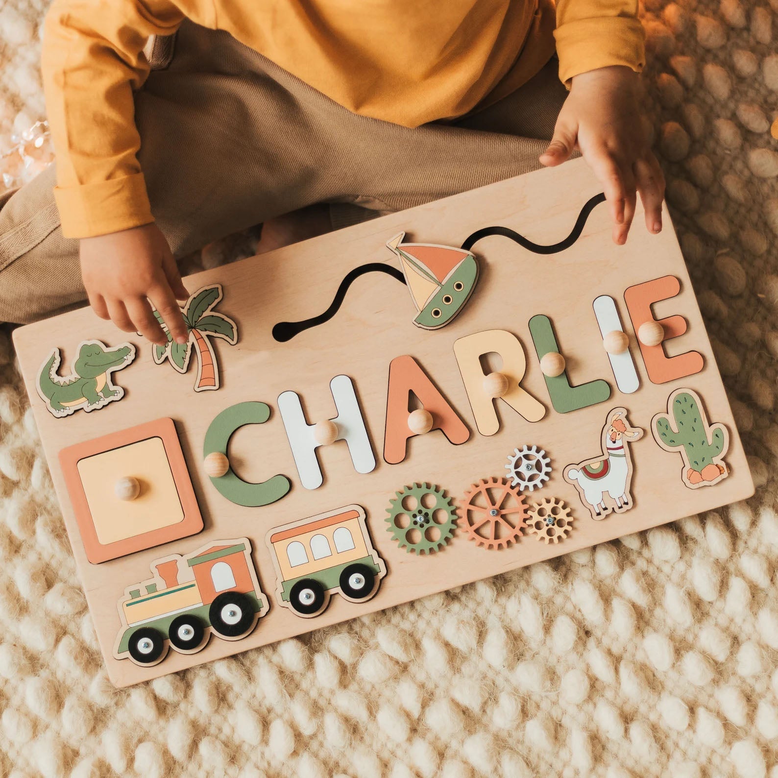 Toddlers Name Puzzle – Personligt puslespil i træ